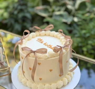 Retro narodeninová torta